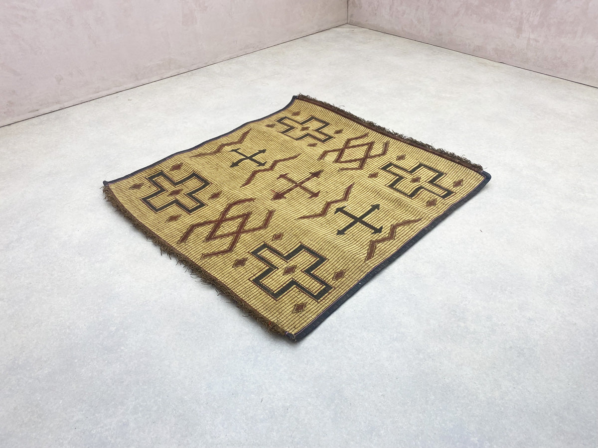 4x3 custom rug – Tuareg mat