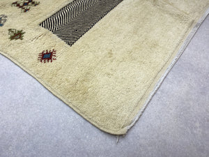 Taznakht Rug - Part - 9.1 x 5.7 FT / 280 x 174 CM