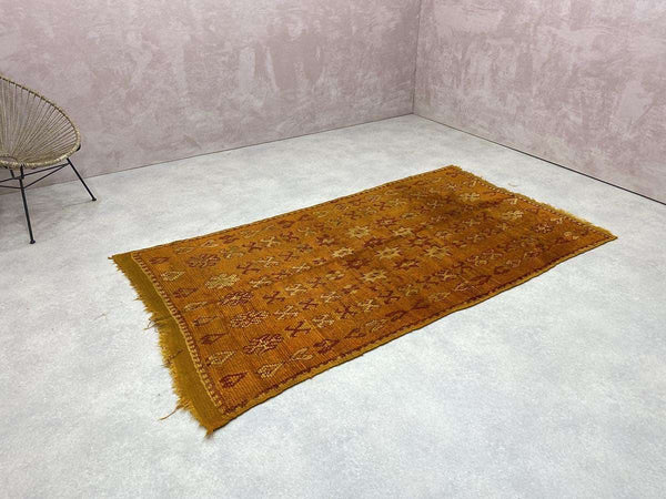 Vintage Rug - Dowli - 4.26 x 8.03 ft / 1.30 x 2.45 m.